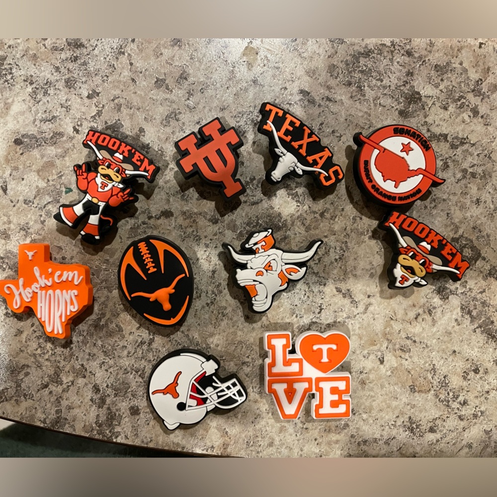 New Set of 10 Texas Longhorns croc gibbits